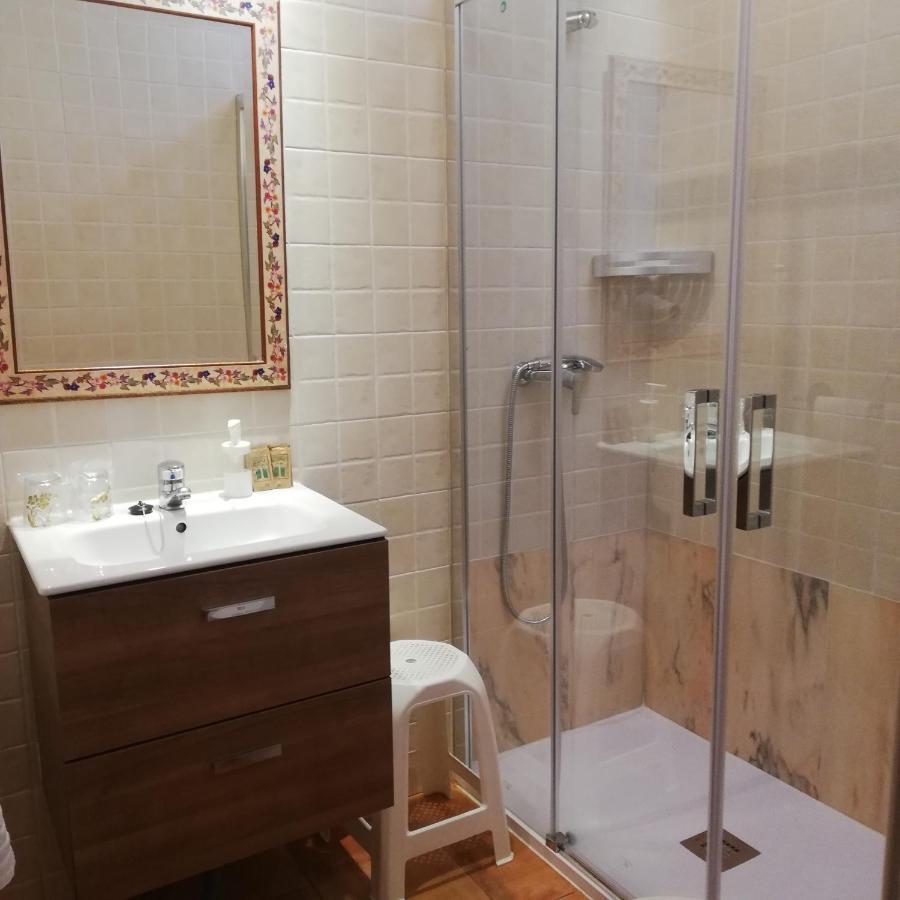 Hotel Don Carlos Caces Εξωτερικό φωτογραφία