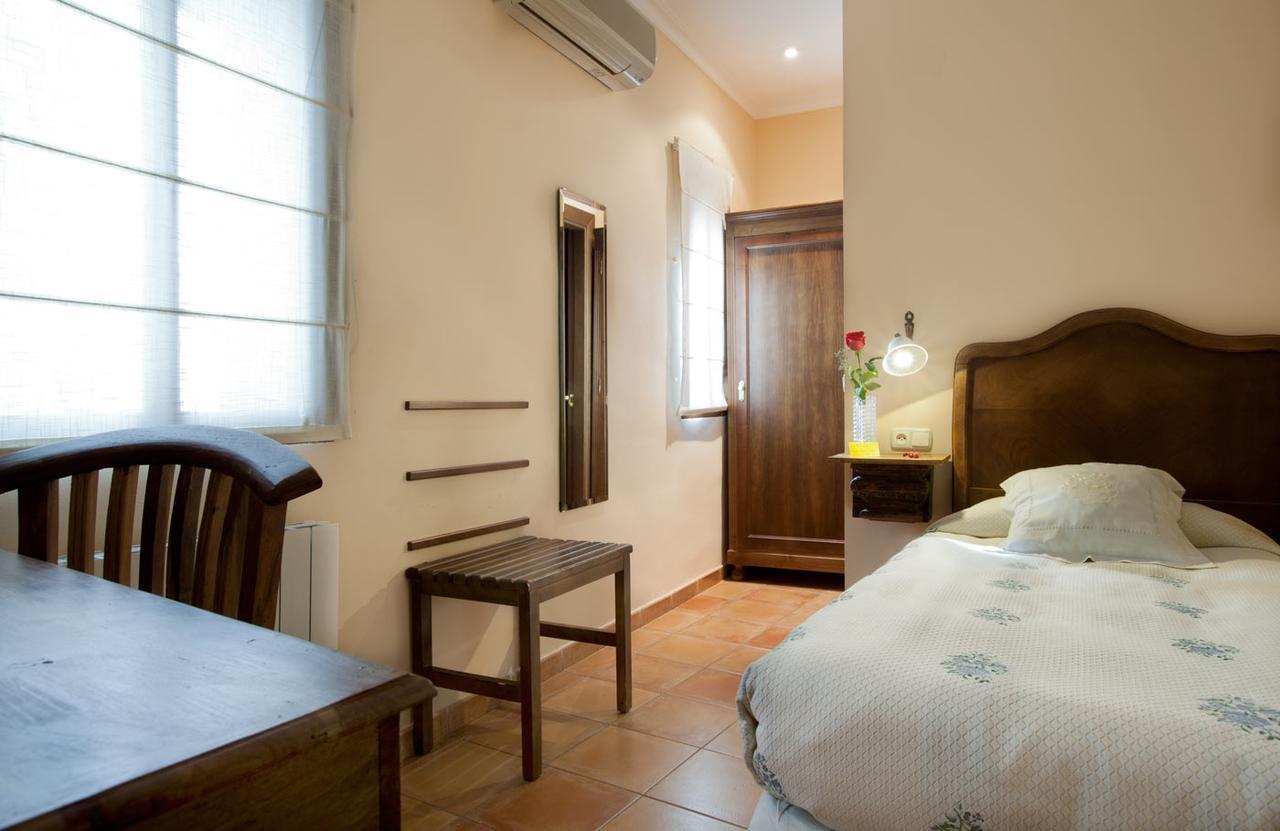 Hotel Don Carlos Caces Εξωτερικό φωτογραφία
