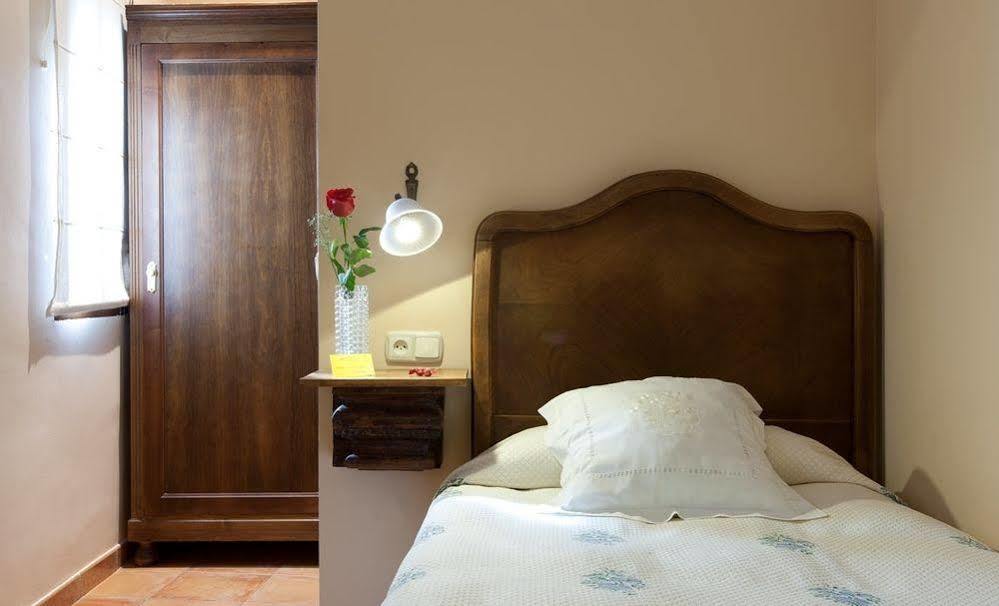 Hotel Don Carlos Caces Εξωτερικό φωτογραφία